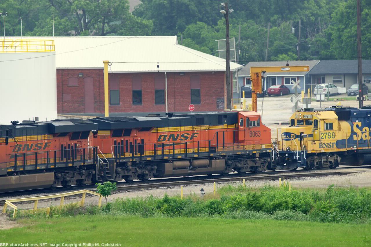 BNSF 8063